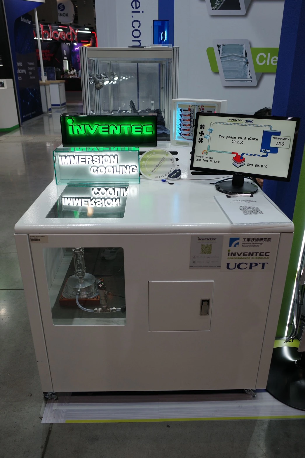 法國 Inventec 2P DLC 雙相冷卻與浸沒式冷卻智慧監測機台實機展示